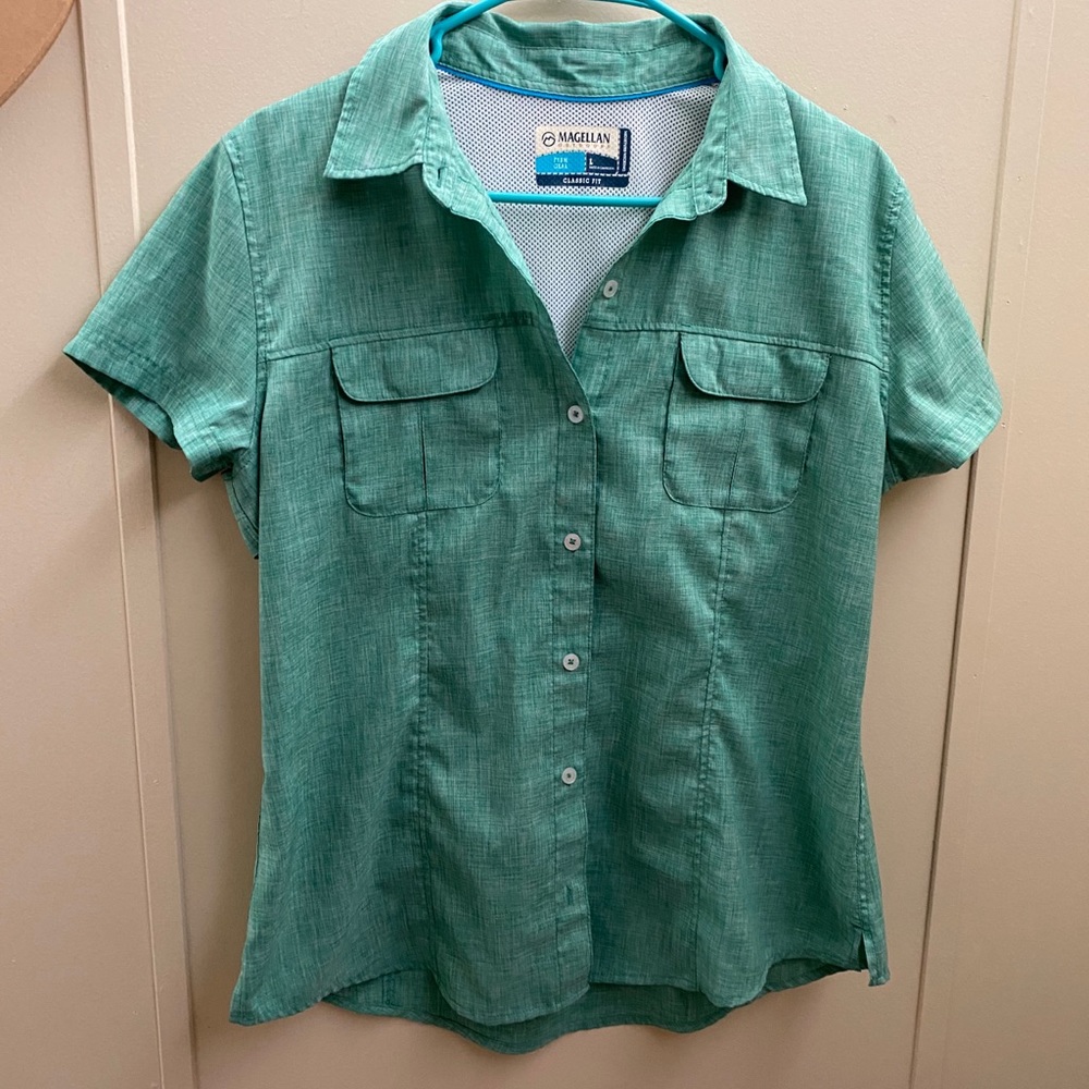 Magellan Outdoors Classic Fit button up shirt